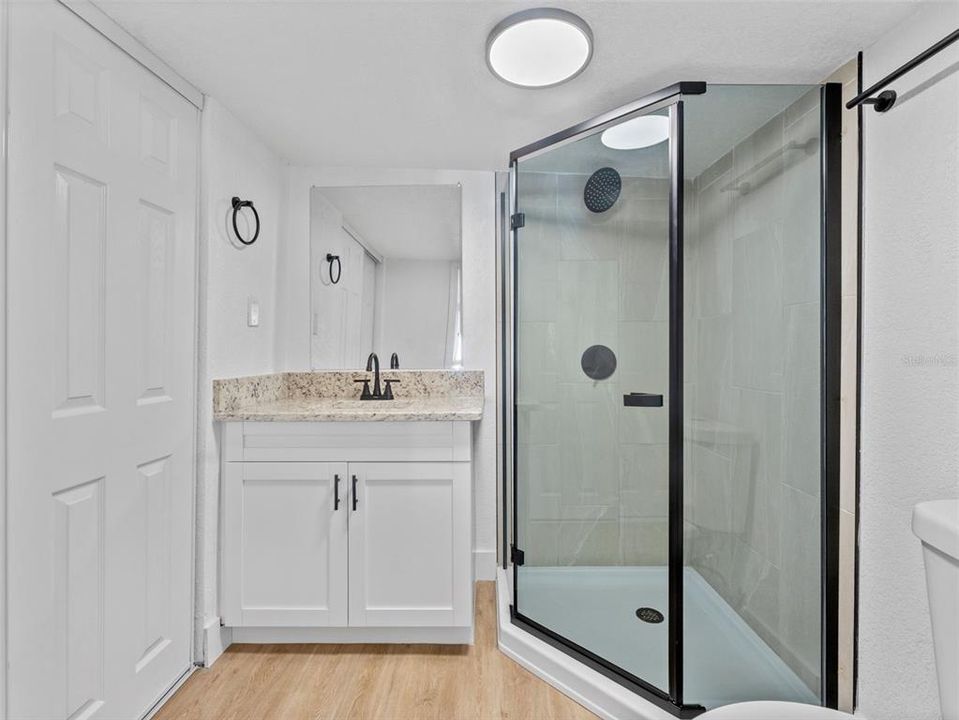 For Rent: $1,999 (3 beds, 2 baths, 1443 Square Feet)