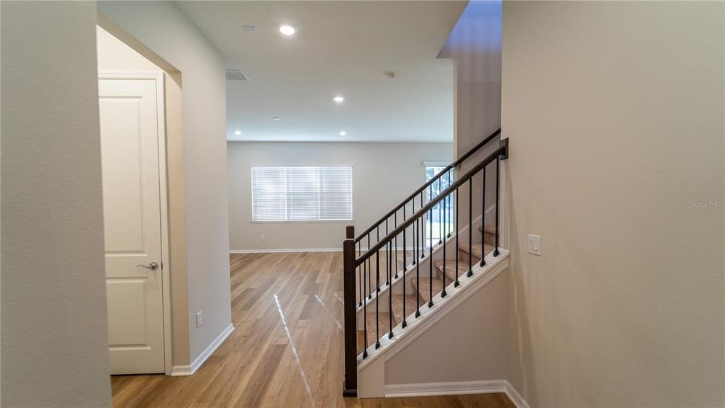 出租: $4,100 (5 贝兹, 3 浴室, 2563 平方英尺)