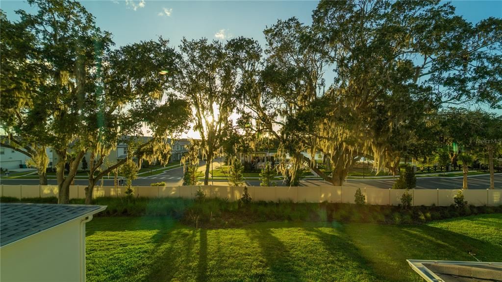 出租: $4,100 (5 贝兹, 3 浴室, 2563 平方英尺)