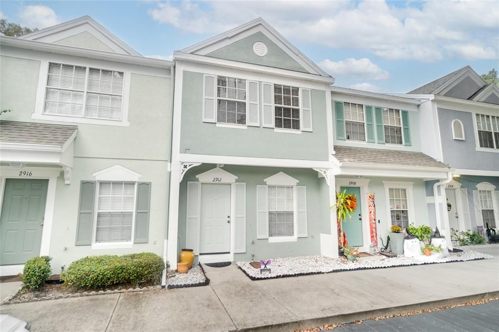 待售: $250,000 (2 贝兹, 2 浴室, 1095 平方英尺)