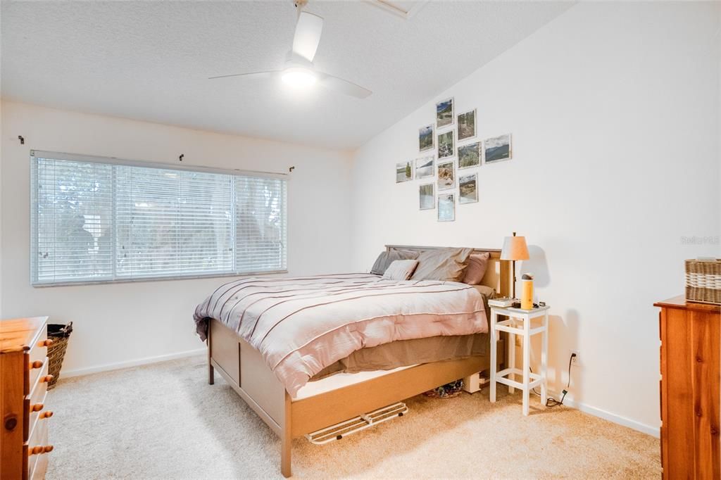 待售: $250,000 (2 贝兹, 2 浴室, 1095 平方英尺)