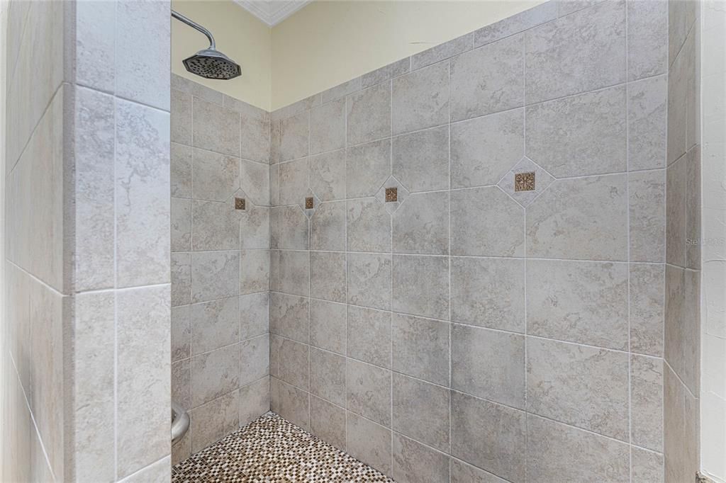 待售: $749,900 (3 贝兹, 2 浴室, 2275 平方英尺)