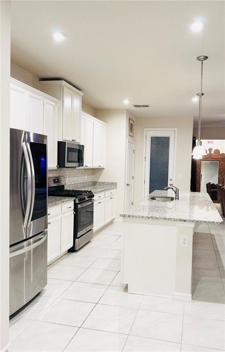 For Sale: $496,998 (3 beds, 2 baths, 2128 Square Feet)