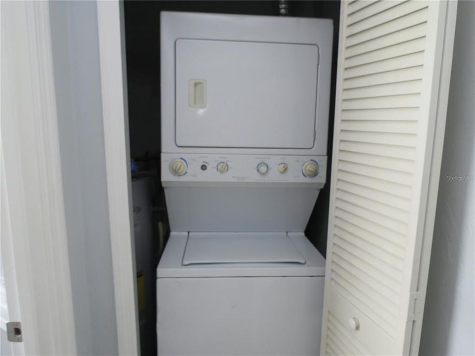 В аренду: $1,450 (2 спален, 1 ванн, 675 Квадратных фут)