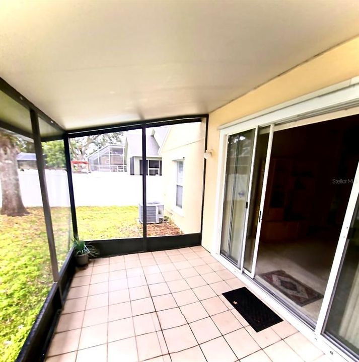 En Venta: $475,000 (4 camas, 2 baños, 1970 Pies cuadrados)