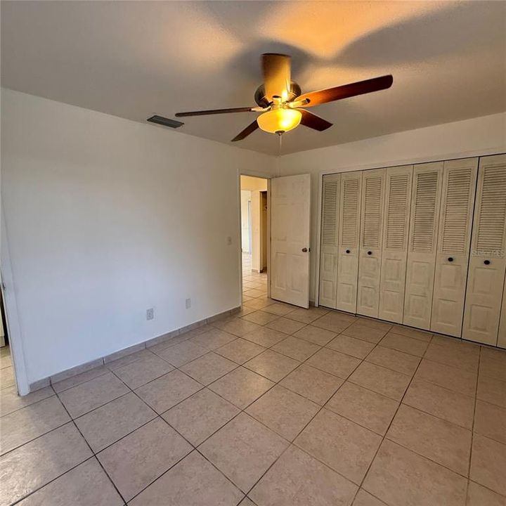 For Sale: $249,000 (2 beds, 2 baths, 896 Square Feet)