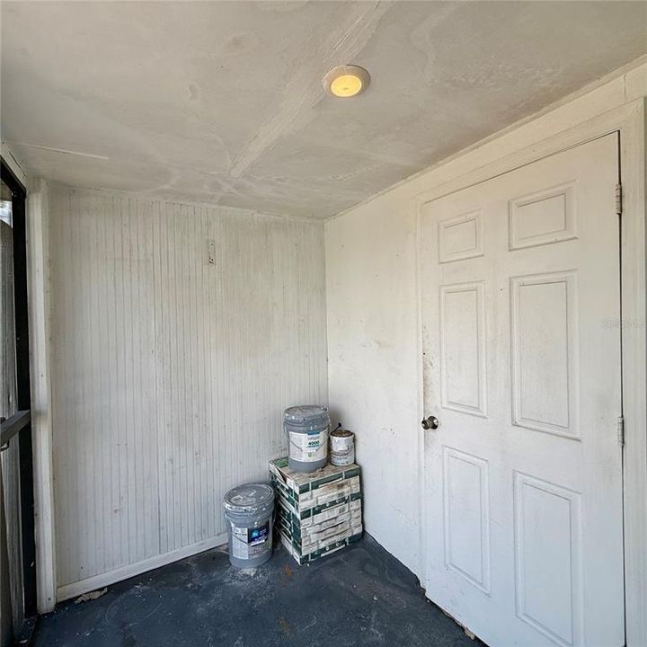 For Sale: $249,000 (2 beds, 2 baths, 896 Square Feet)