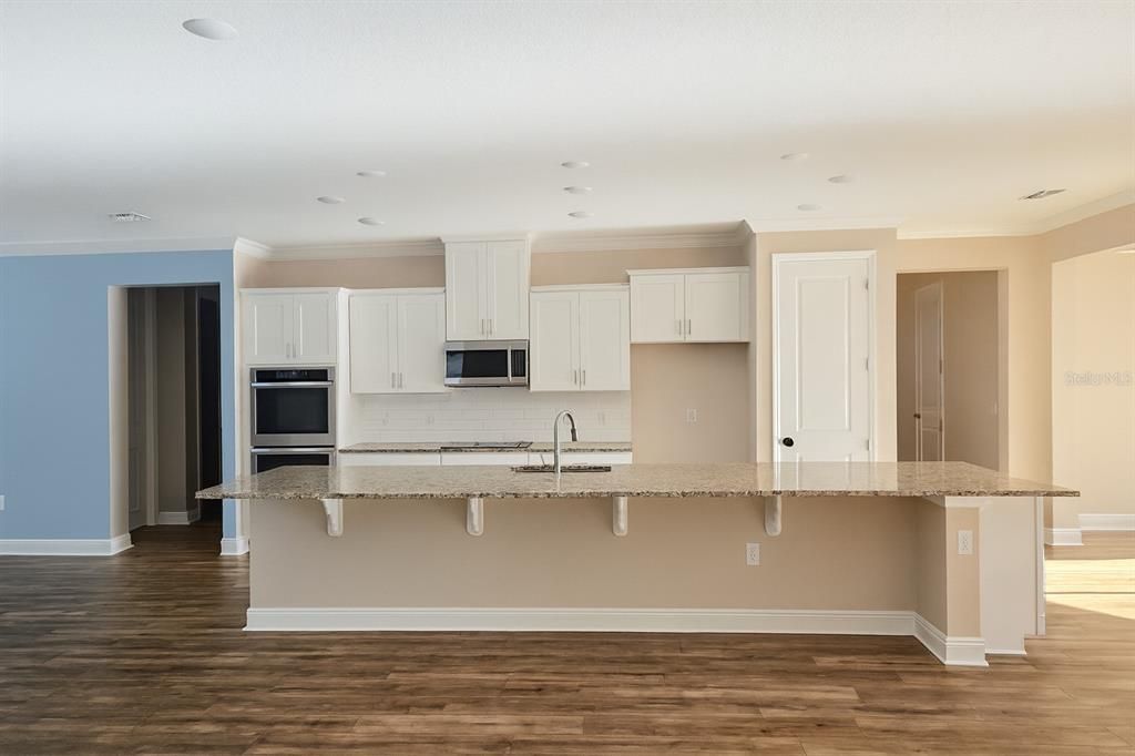 For Sale: $699,900 (4 beds, 4 baths, 3526 Square Feet)