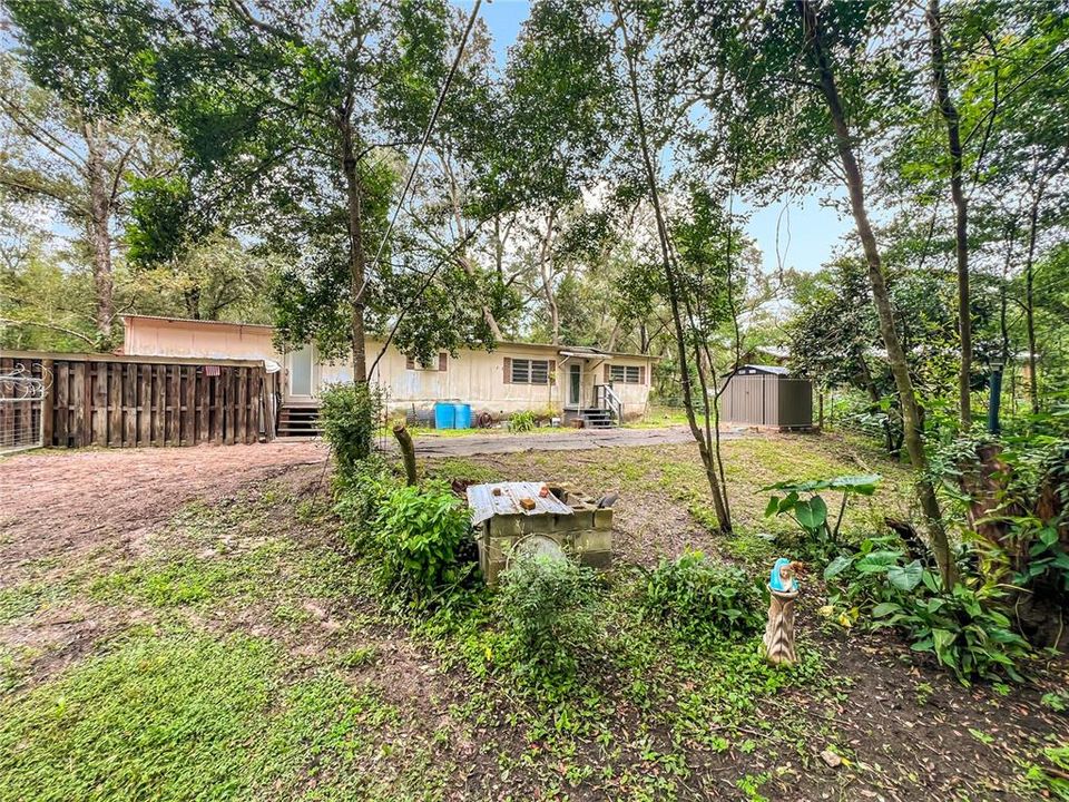 For Sale: $110,000 (2 beds, 1 baths, 720 Square Feet)