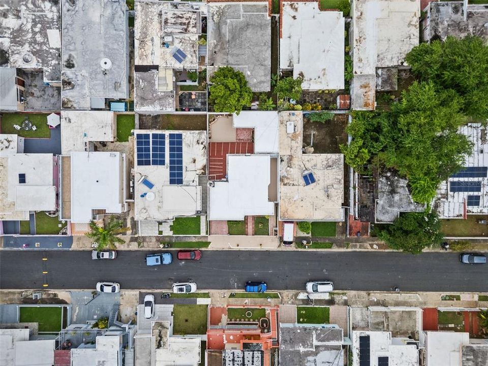 Active With Contract: $215,000 (4 beds, 2 baths, 779 Square Feet)