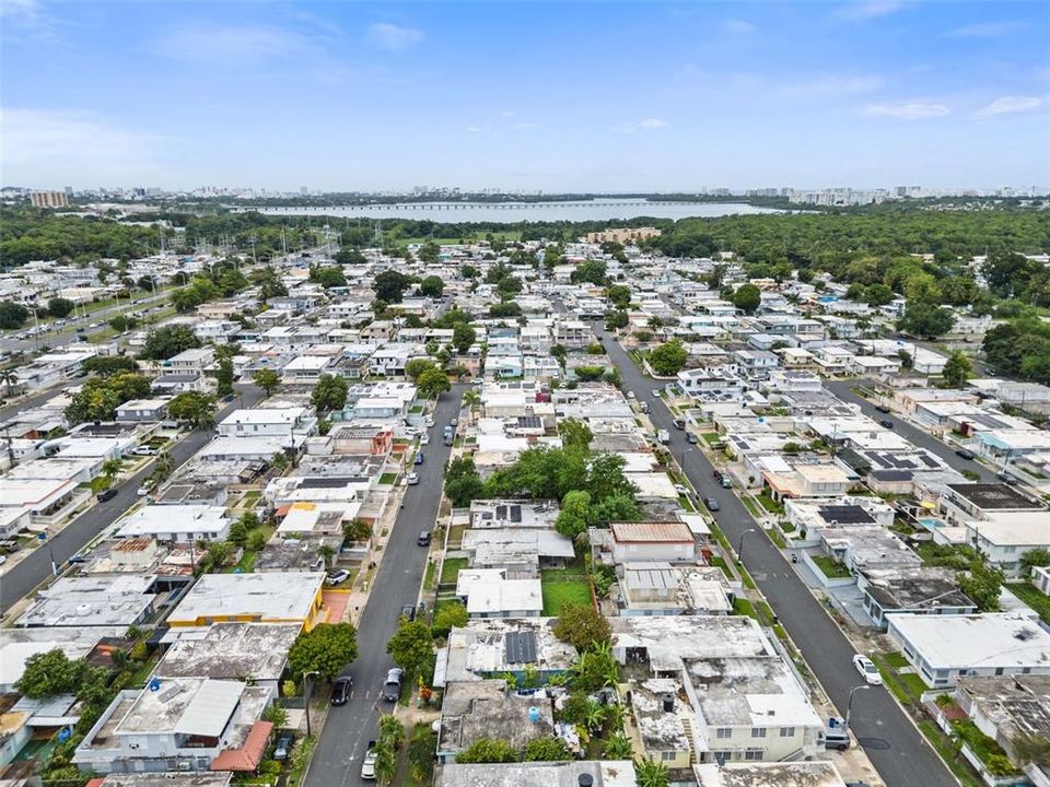 Active With Contract: $215,000 (4 beds, 2 baths, 779 Square Feet)