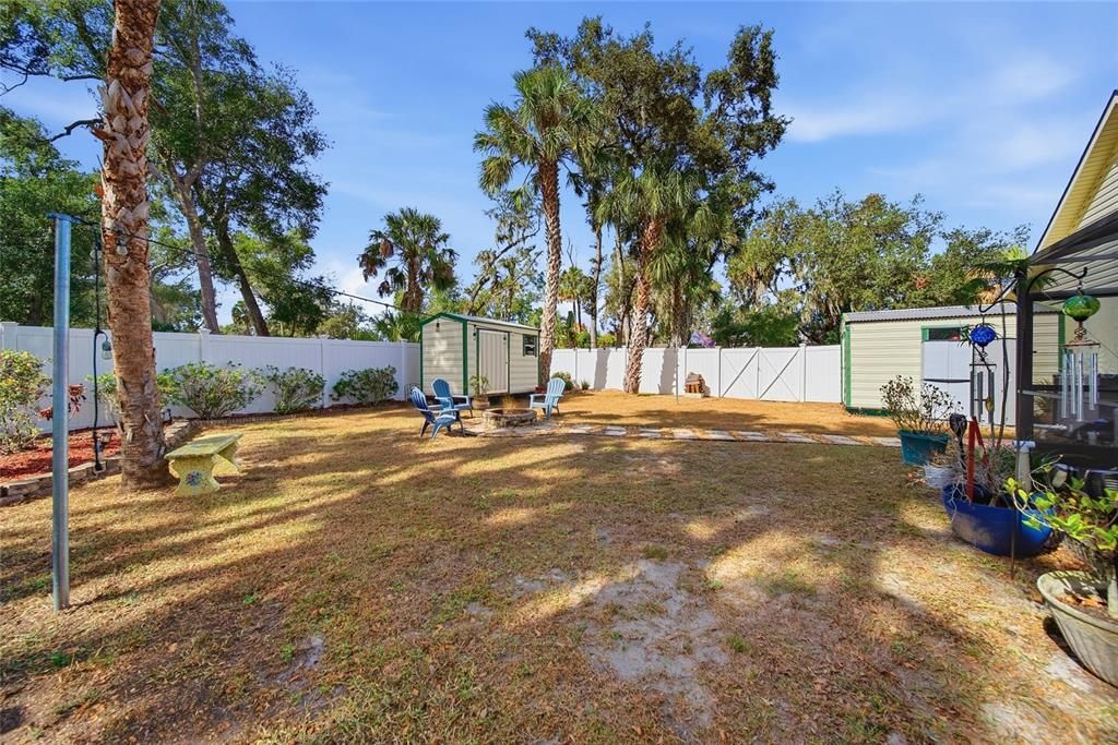 Под контрактом: $440,000 (3 спален, 2 ванн, 1768 Квадратных фут)