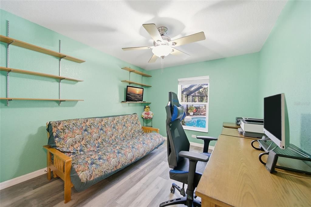 Под контрактом: $440,000 (3 спален, 2 ванн, 1768 Квадратных фут)