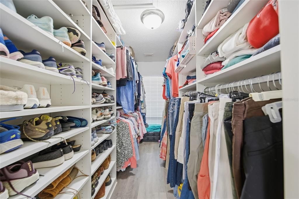 Под контрактом: $440,000 (3 спален, 2 ванн, 1768 Квадратных фут)