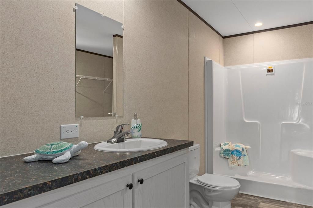 待售: $220,000 (3 贝兹, 2 浴室, 1449 平方英尺)