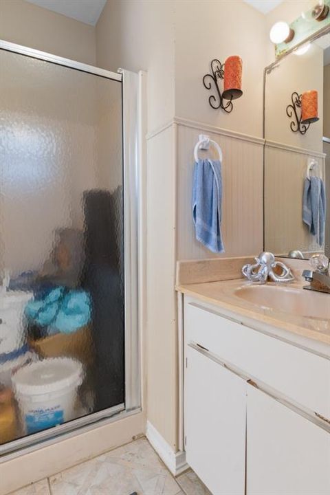 Под контрактом: $355,000 (3 спален, 3 ванн, 1876 Квадратных фут)