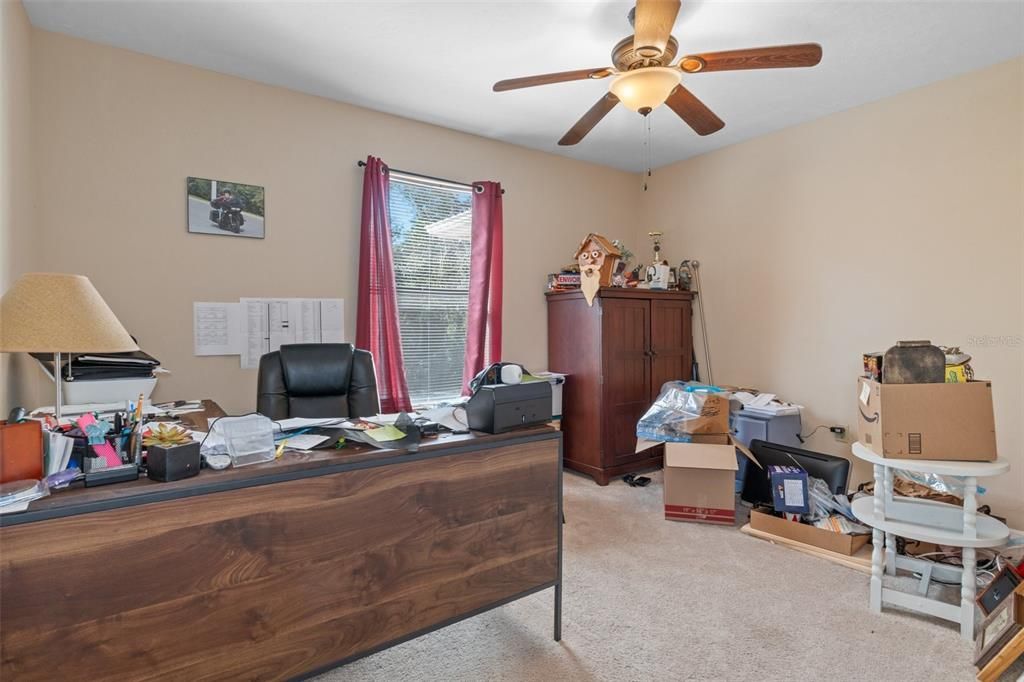 Под контрактом: $355,000 (3 спален, 3 ванн, 1876 Квадратных фут)