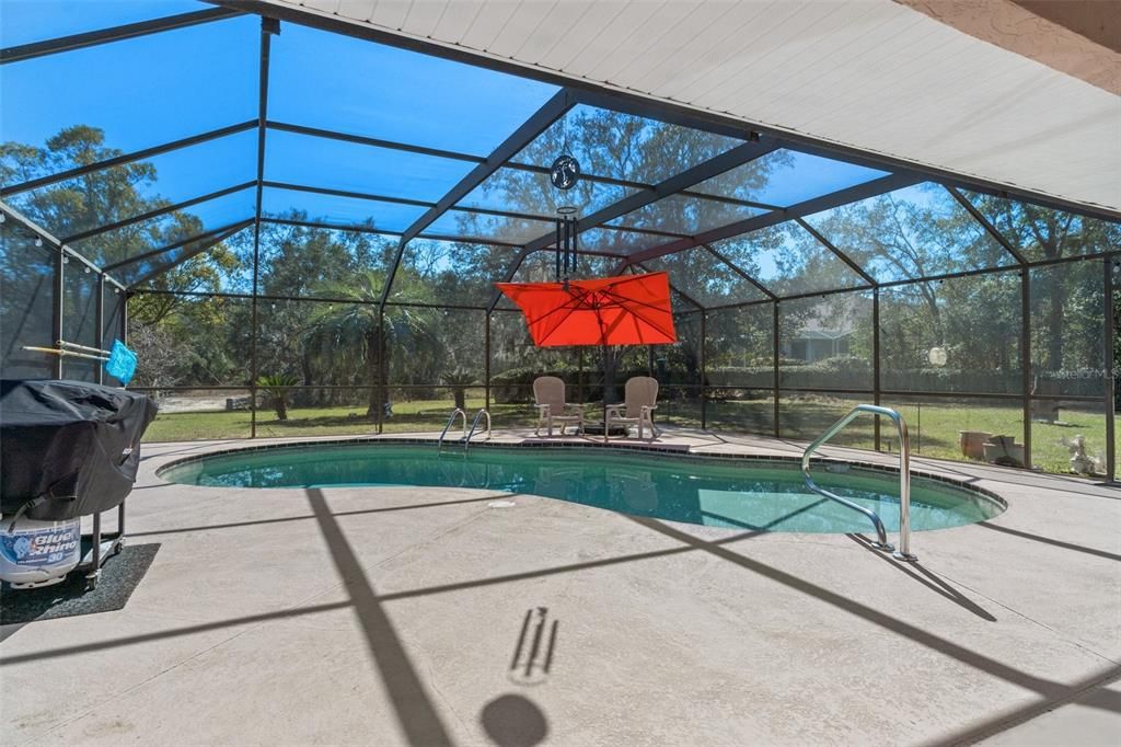 Под контрактом: $355,000 (3 спален, 3 ванн, 1876 Квадратных фут)