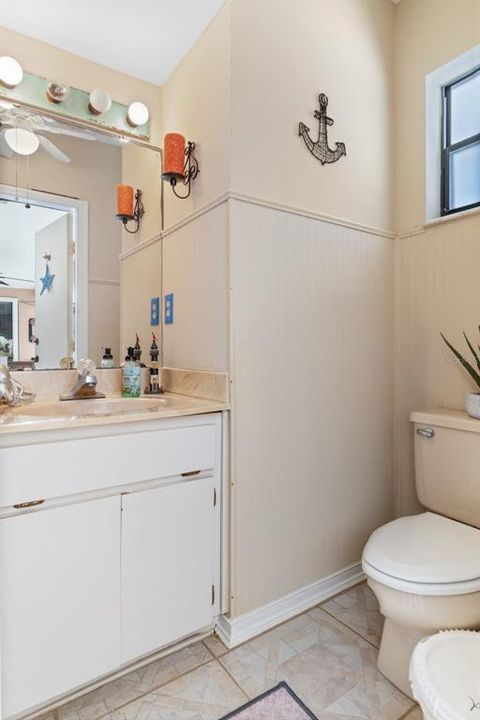 Под контрактом: $355,000 (3 спален, 3 ванн, 1876 Квадратных фут)