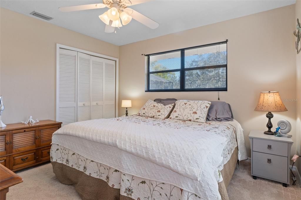 Под контрактом: $355,000 (3 спален, 3 ванн, 1876 Квадратных фут)