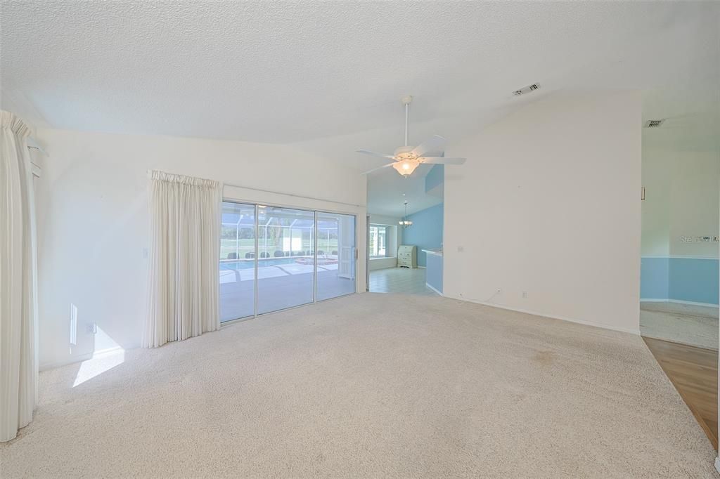 For Sale: $369,000 (2 beds, 2 baths, 1878 Square Feet)