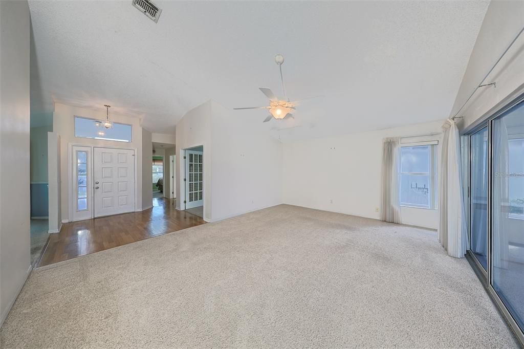 For Sale: $369,000 (2 beds, 2 baths, 1878 Square Feet)