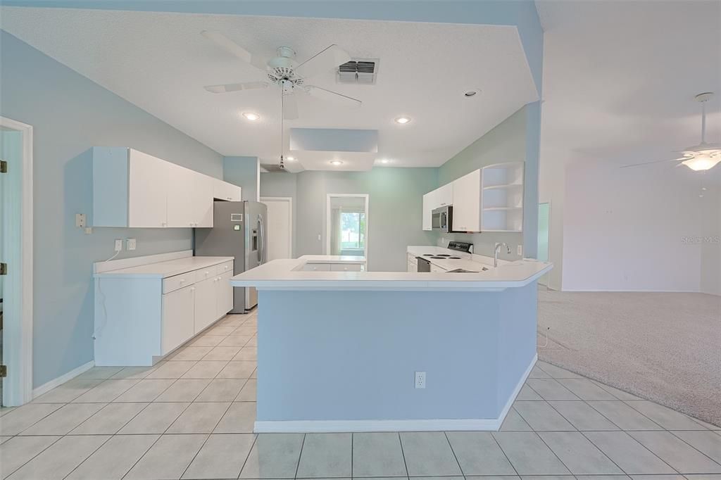 For Sale: $369,000 (2 beds, 2 baths, 1878 Square Feet)