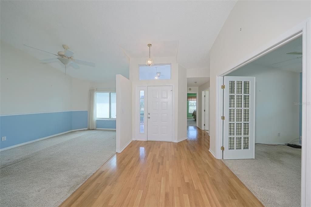 For Sale: $369,000 (2 beds, 2 baths, 1878 Square Feet)