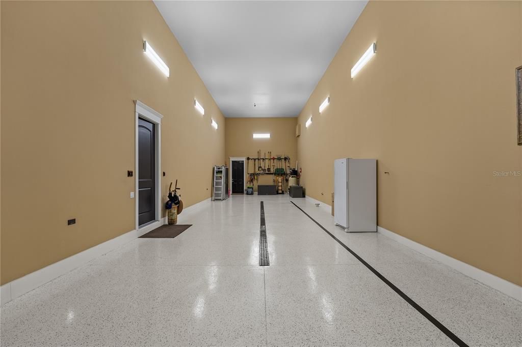 For Sale: $2,300,000 (3 beds, 3 baths, 3501 Square Feet)