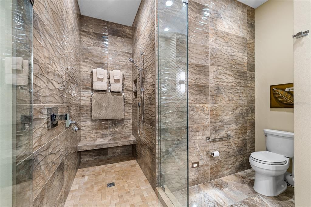 For Sale: $2,300,000 (3 beds, 3 baths, 3501 Square Feet)