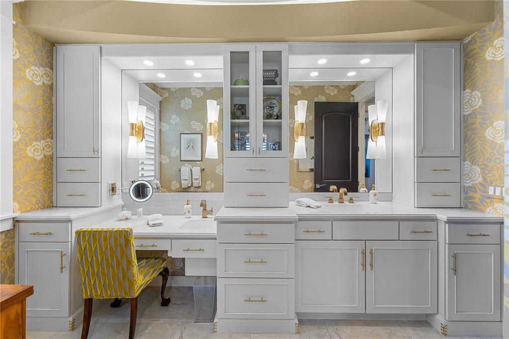 For Sale: $2,300,000 (3 beds, 3 baths, 3501 Square Feet)