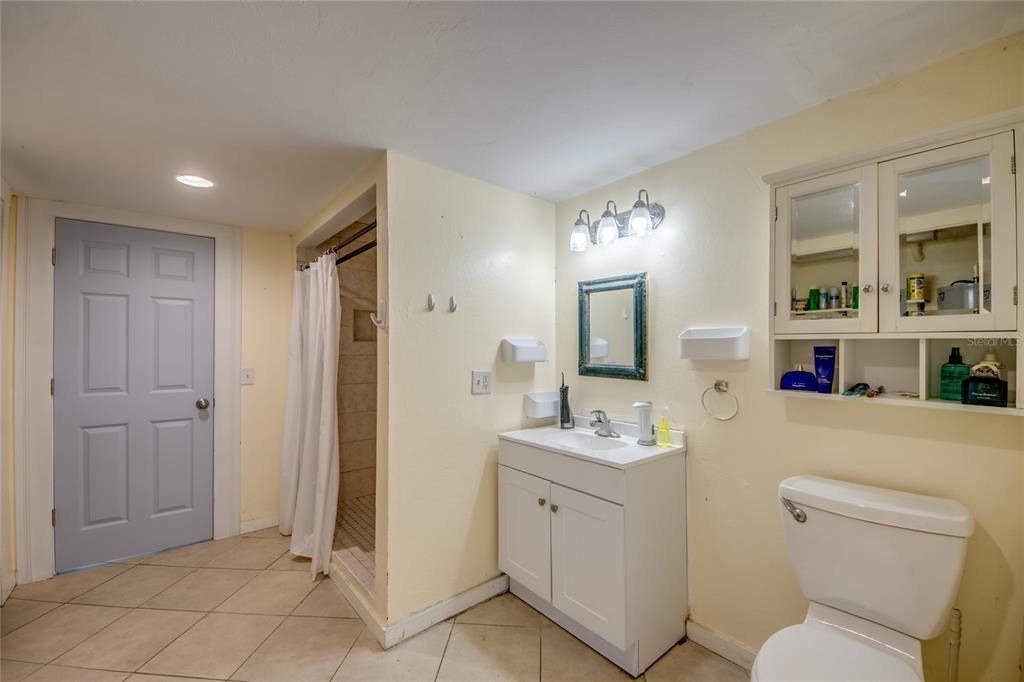 待售: $379,000 (3 贝兹, 3 浴室, 1176 平方英尺)