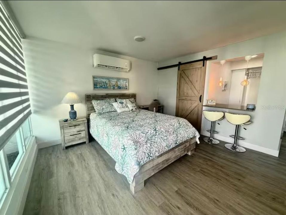 For Rent: $1,850 (0 beds, 1 baths, 495 Square Feet)