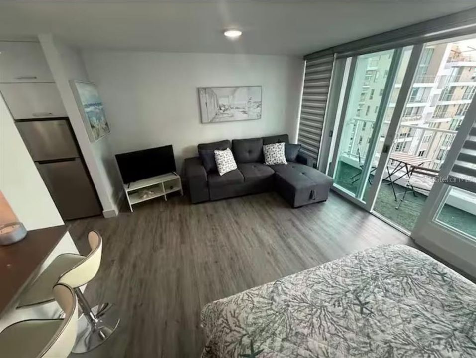 For Rent: $1,850 (0 beds, 1 baths, 495 Square Feet)