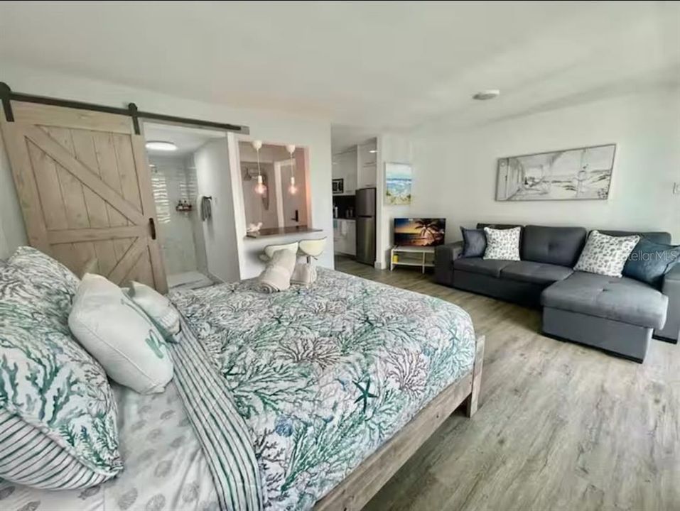 For Rent: $1,850 (0 beds, 1 baths, 495 Square Feet)