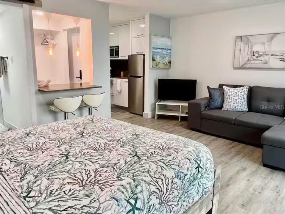 For Rent: $1,850 (0 beds, 1 baths, 495 Square Feet)