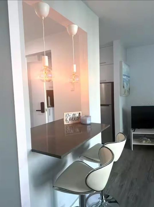 For Rent: $1,850 (0 beds, 1 baths, 495 Square Feet)