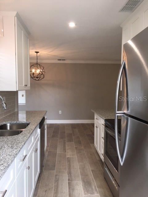 В аренду: $2,300 (3 спален, 2 ванн, 1280 Квадратных фут)