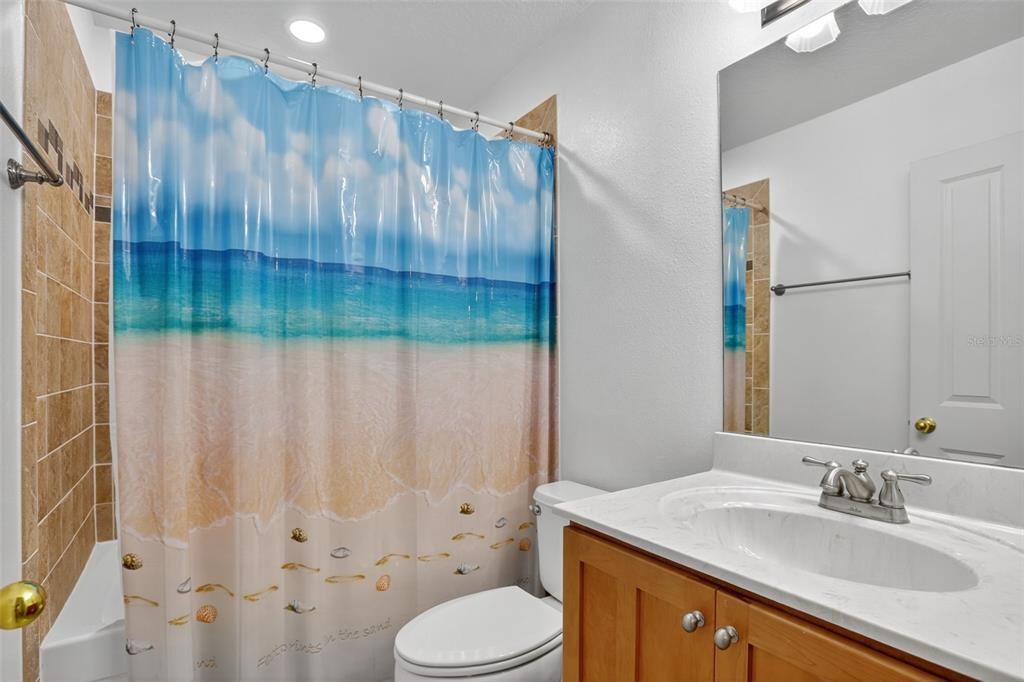 На продажу: $319,900 (2 спален, 2 ванн, 1594 Квадратных фут)