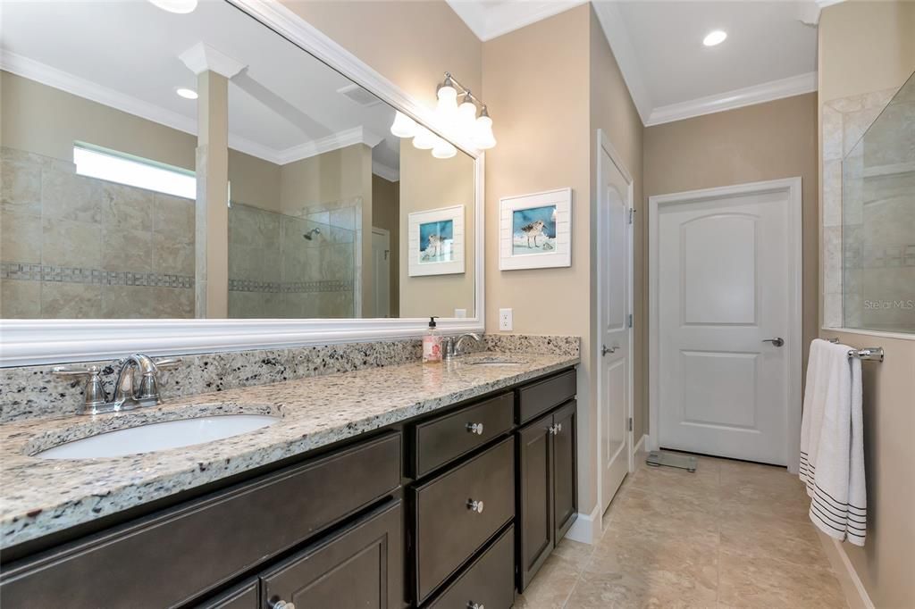 For Sale: $549,000 (3 beds, 2 baths, 2000 Square Feet)