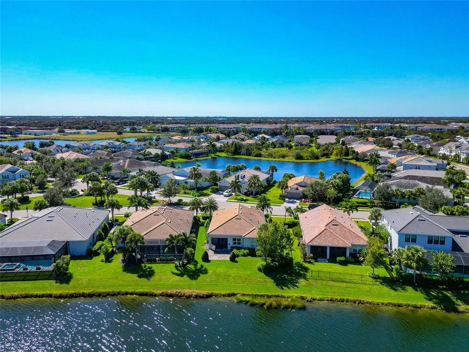 For Sale: $549,000 (3 beds, 2 baths, 2000 Square Feet)