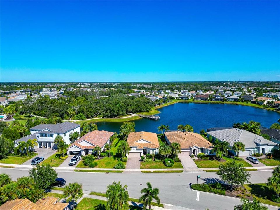 For Sale: $549,000 (3 beds, 2 baths, 2000 Square Feet)