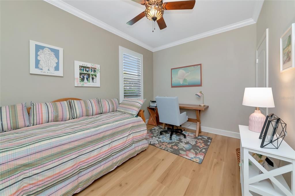 For Sale: $549,000 (3 beds, 2 baths, 2000 Square Feet)