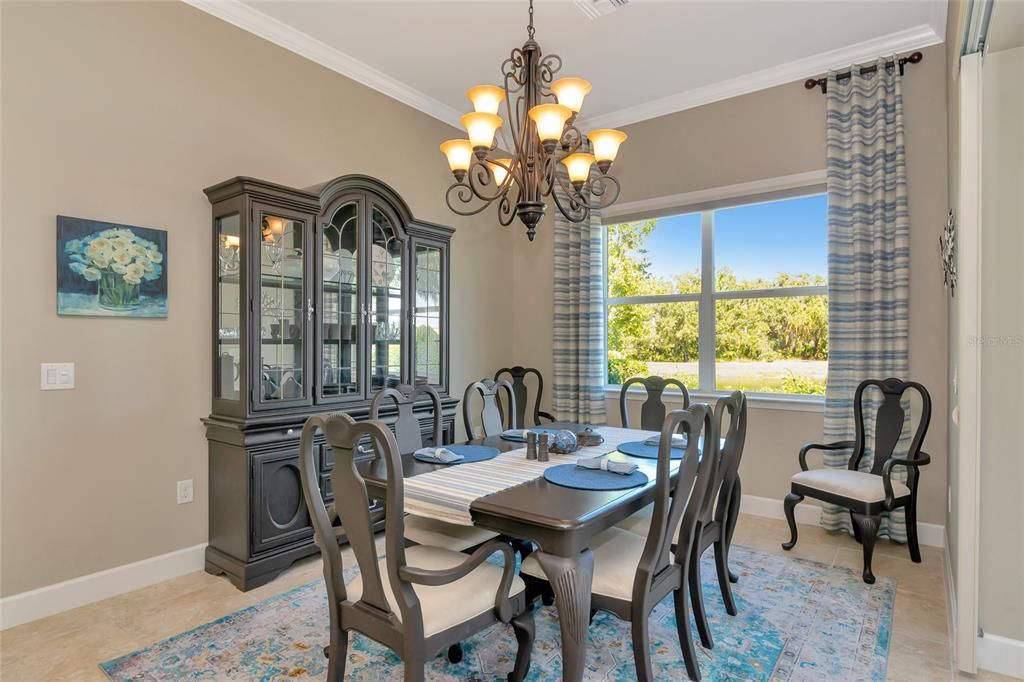 For Sale: $549,000 (3 beds, 2 baths, 2000 Square Feet)