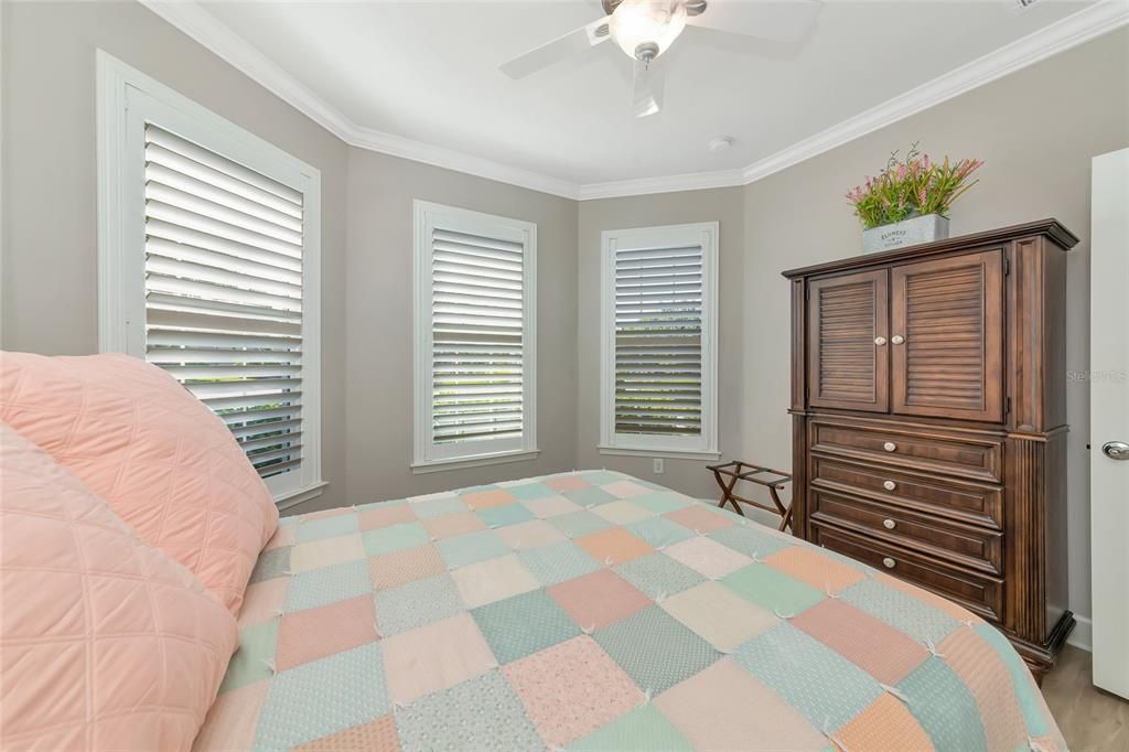 For Sale: $549,000 (3 beds, 2 baths, 2000 Square Feet)