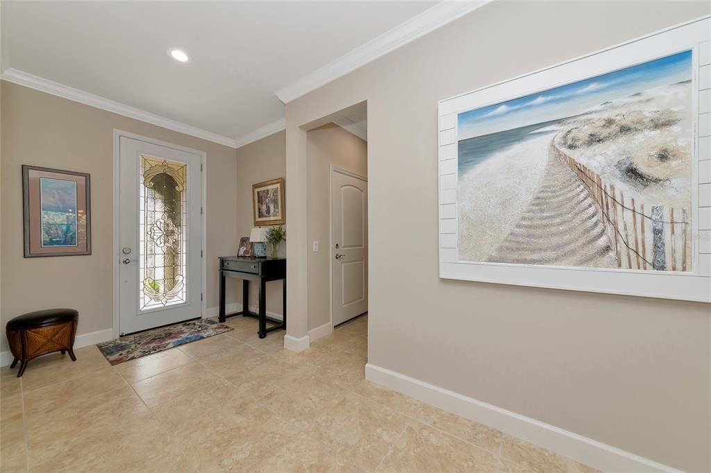 For Sale: $549,000 (3 beds, 2 baths, 2000 Square Feet)