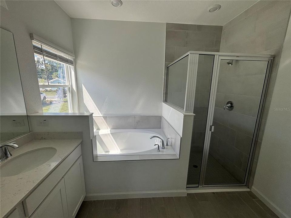 В аренду: $2,120 (4 спален, 3 ванн, 2039 Квадратных фут)