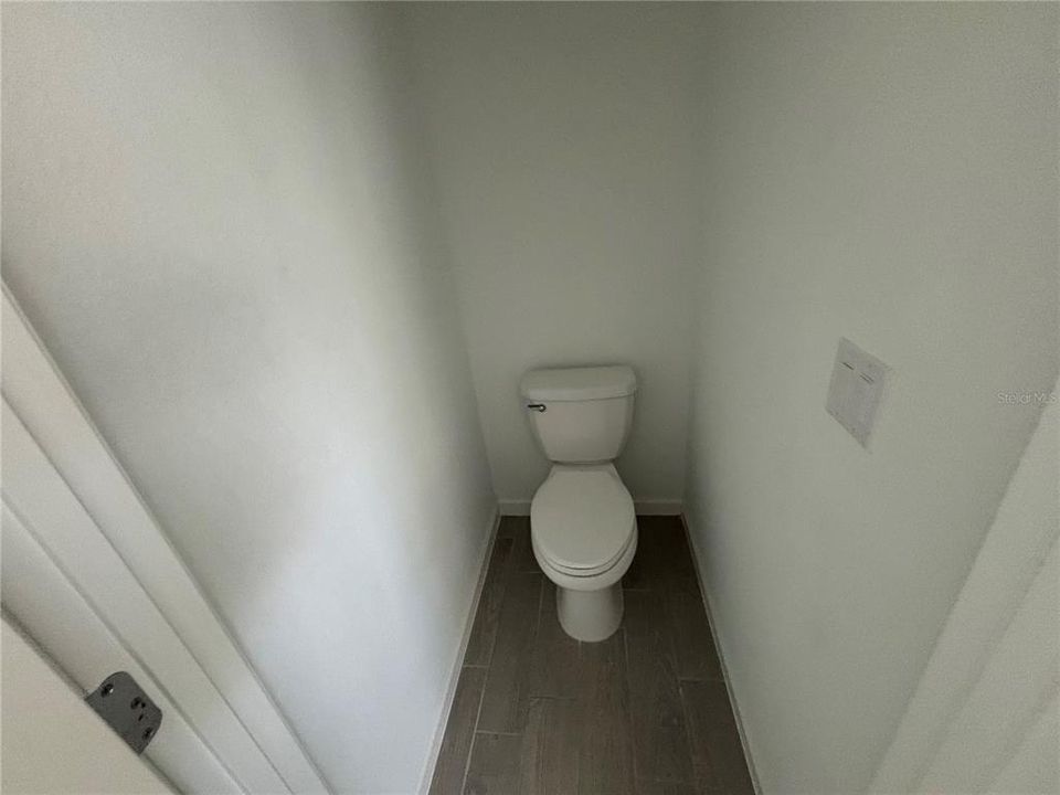 В аренду: $2,120 (4 спален, 3 ванн, 2039 Квадратных фут)