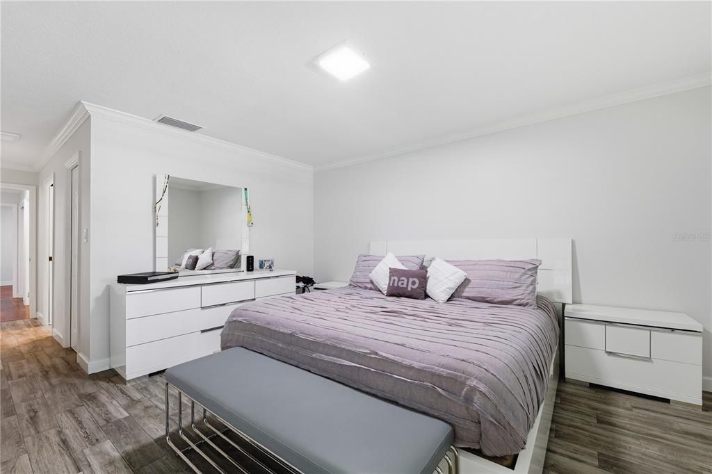 For Sale: $1,750,000 (4 beds, 3 baths, 2952 Square Feet)