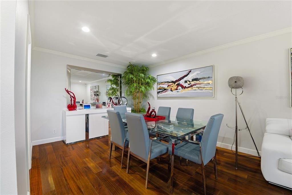 For Sale: $1,750,000 (4 beds, 3 baths, 2952 Square Feet)